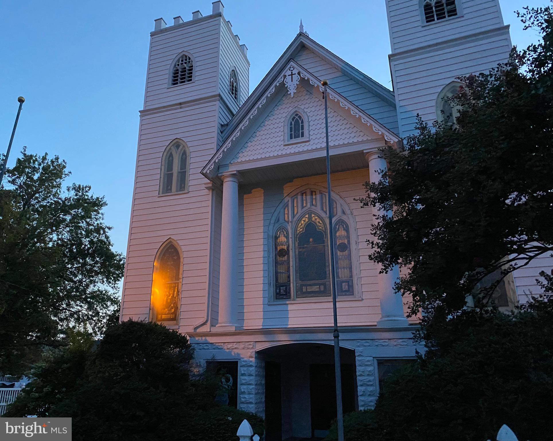 3019 Union Church Road Tylerton, MD 21866 - Photo 40 of 41 front view of a house with a small yard