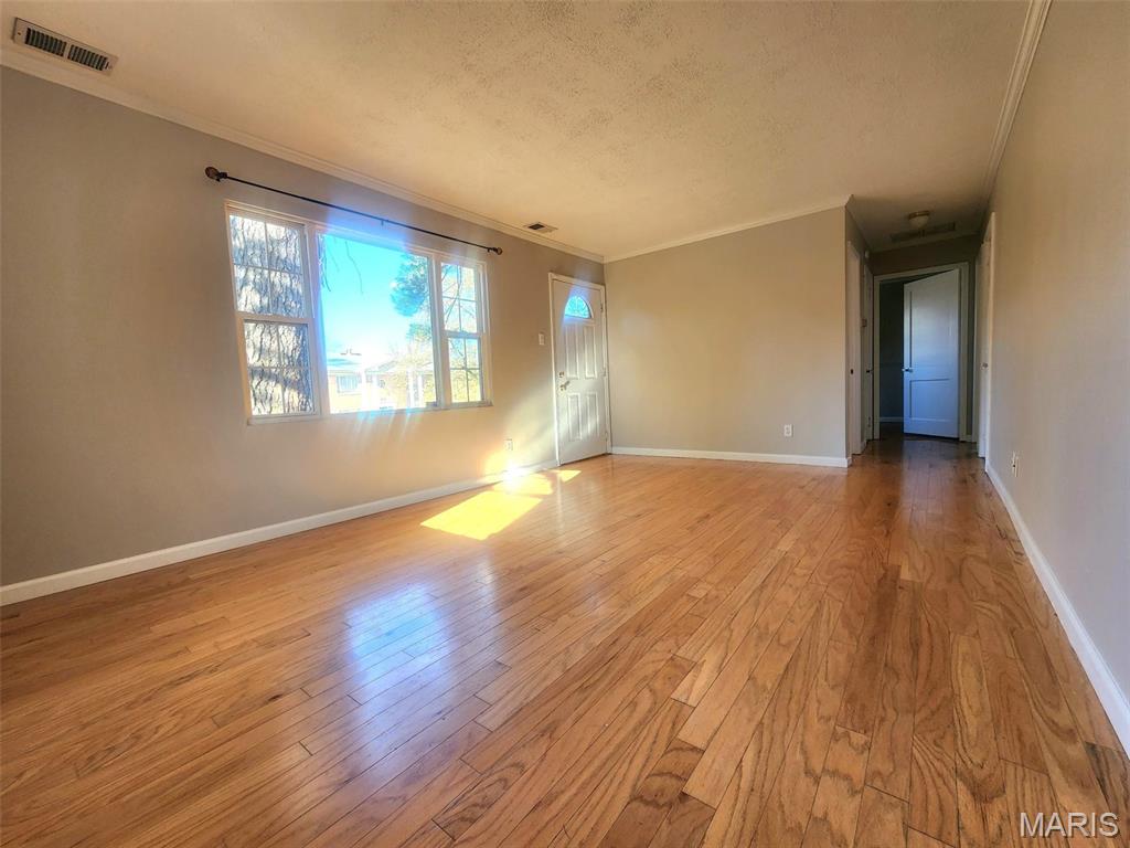 930 Brookside Avenue Webster Groves, MO 63119 - Photo 3 of 16