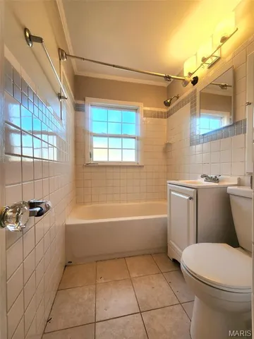 $1,550 | 930 Brookside Avenue, Webster Groves, MO 63119