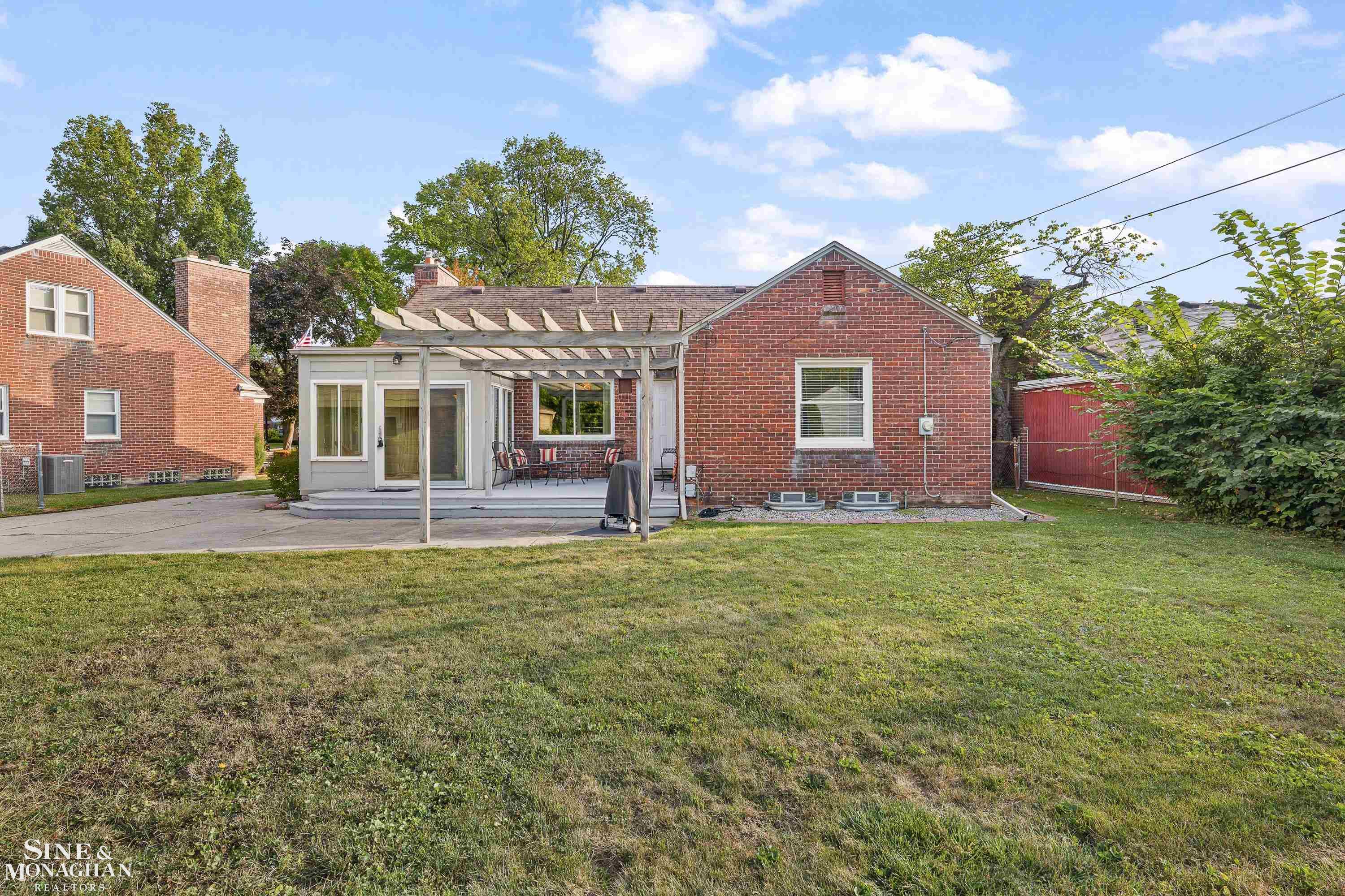 463 Lexington Road Grosse Pointe Farms, MI 48236 - Photo 28 of 38