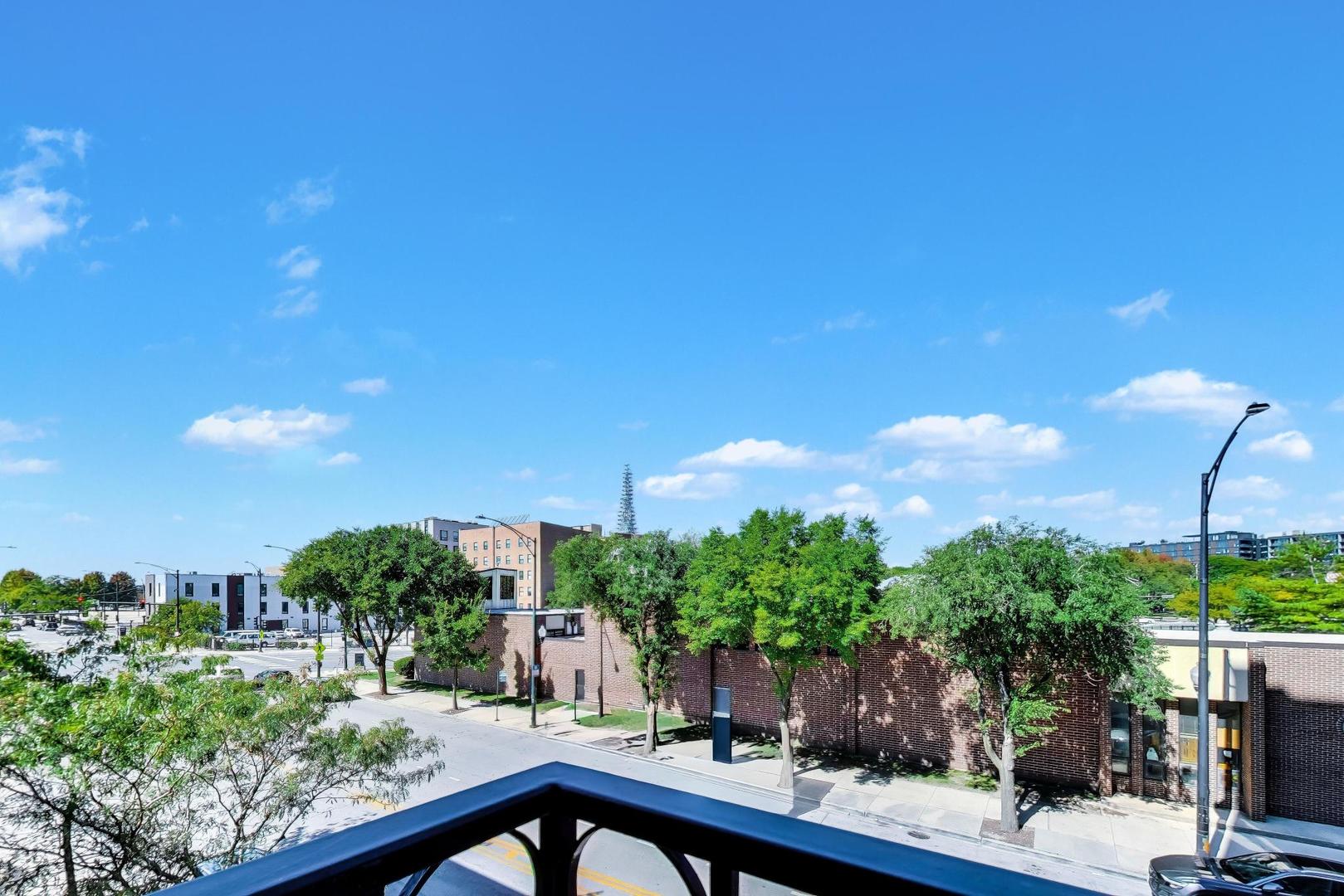 6 South Laflin Street, Unit 301 Chicago, IL 60607 - Photo 28 of 33 Gallery Image 28