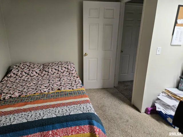 $224,000 | 16236 East Lakeview Drive, Lewistown, IL 61542