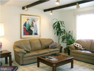 9820 Bridle Road Philadelphia, PA 19115 - Photo 4 of 6