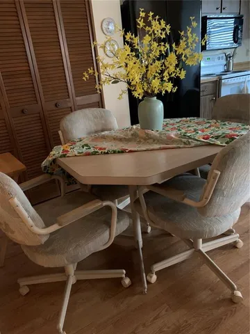 $122,500 | 4558 Blossom Boulevard, Unit D, Zephyrhills, FL 33542