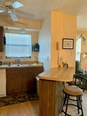 $122,500 | 4558 Blossom Boulevard, Unit D, Zephyrhills, FL 33542