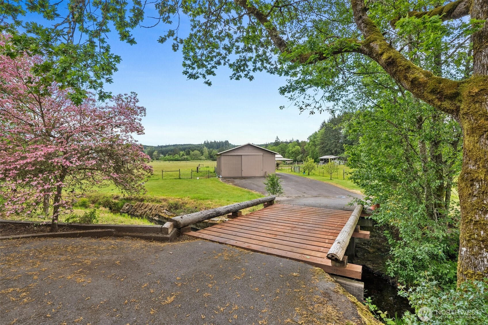 154 Sanderson Road Chehalis, WA 98532 - Photo 22 of 27 a view of a park with large trees