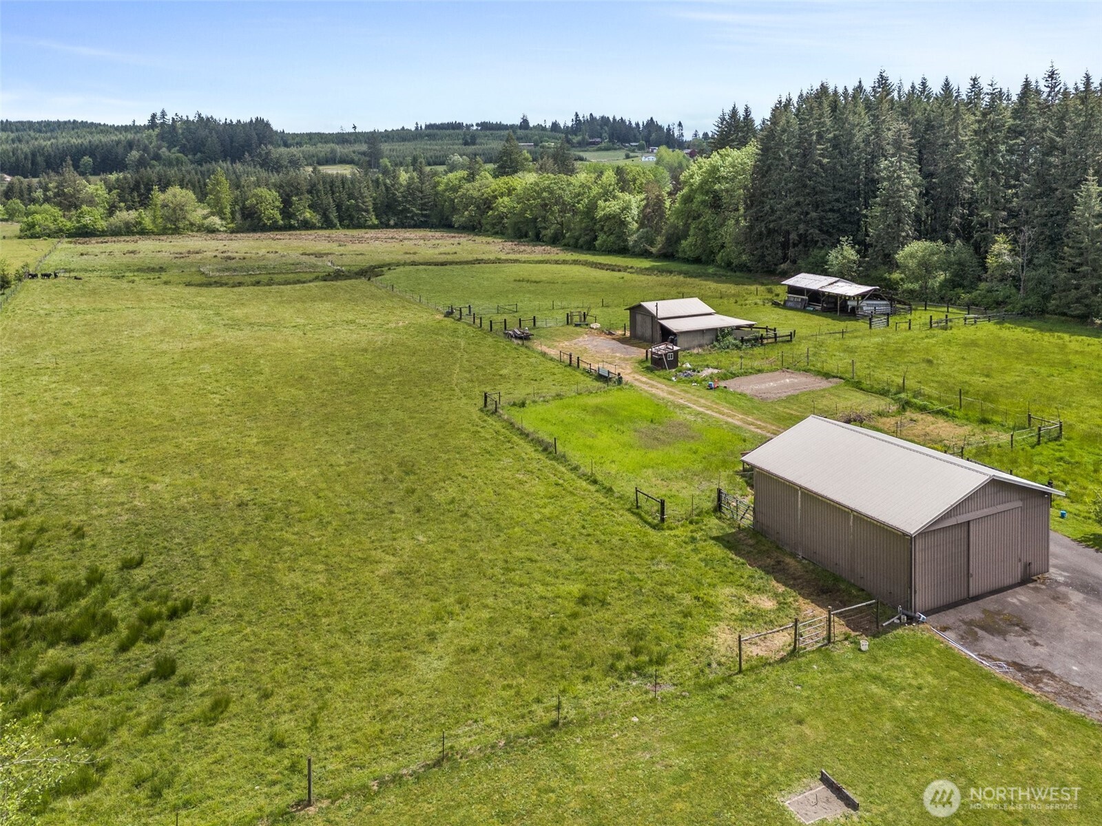 154 Sanderson Road Chehalis, WA 98532 - Photo 25 of 27 a view of a lake with a yard