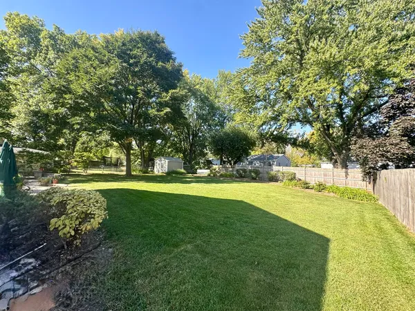 $389,900 | 9 Cebold Drive, Montgomery, IL 60538