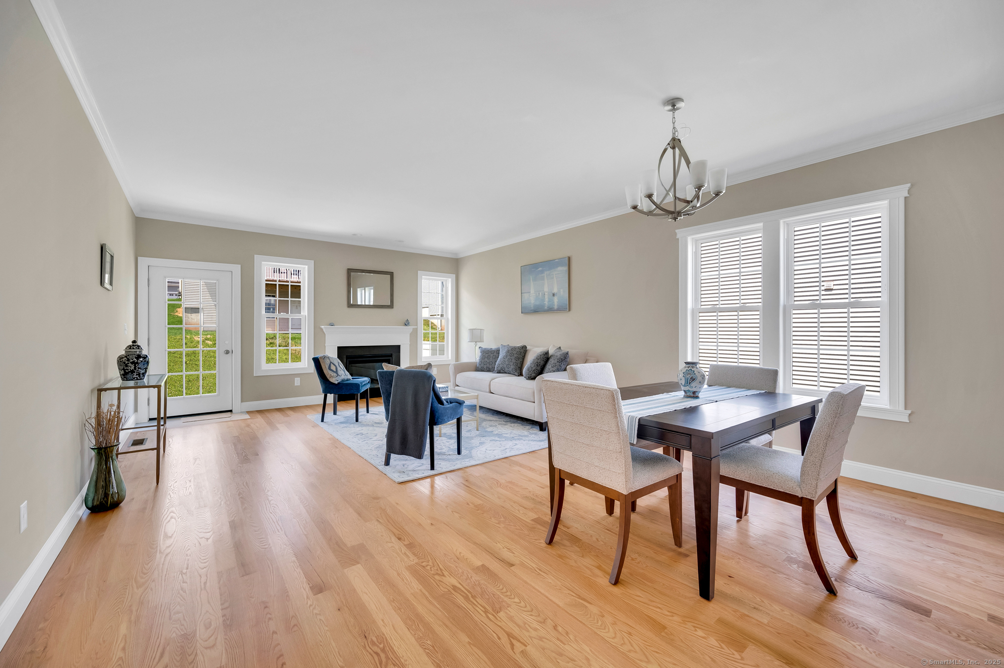 145 Webster Lane, Unit 241 Middletown, CT 06457 - Photo 8 of 22 a view of a livingroom and dining room