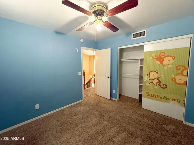 en empty room with painted walls