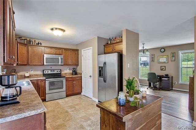 11463 Oakrise Road New Kent, VA 23124 - Photo 7 of 17 Gallery Image 7