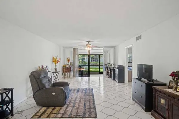 $209,500 | 15244 Lakes Of Delray Boulevard, Unit 103, Delray Beach, FL 33484