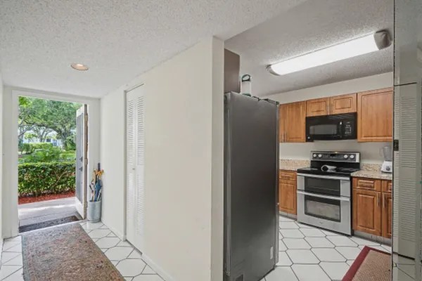 $209,500 | 15244 Lakes Of Delray Boulevard, Unit 103, Delray Beach, FL 33484