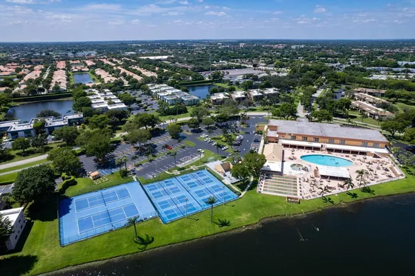 $209,500 | 15244 Lakes Of Delray Boulevard, Unit 103, Delray Beach, FL 33484
