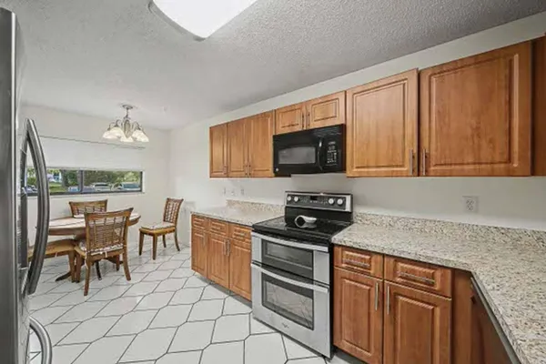 $209,500 | 15244 Lakes Of Delray Boulevard, Unit 103, Delray Beach, FL 33484