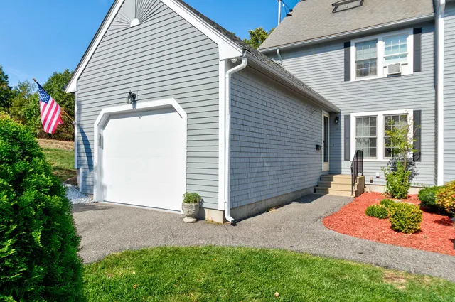 $499,000 | 11 Sullivan Court, Salem, NH 03079