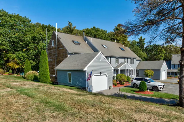 $499,000 | 11 Sullivan Court, Salem, NH 03079