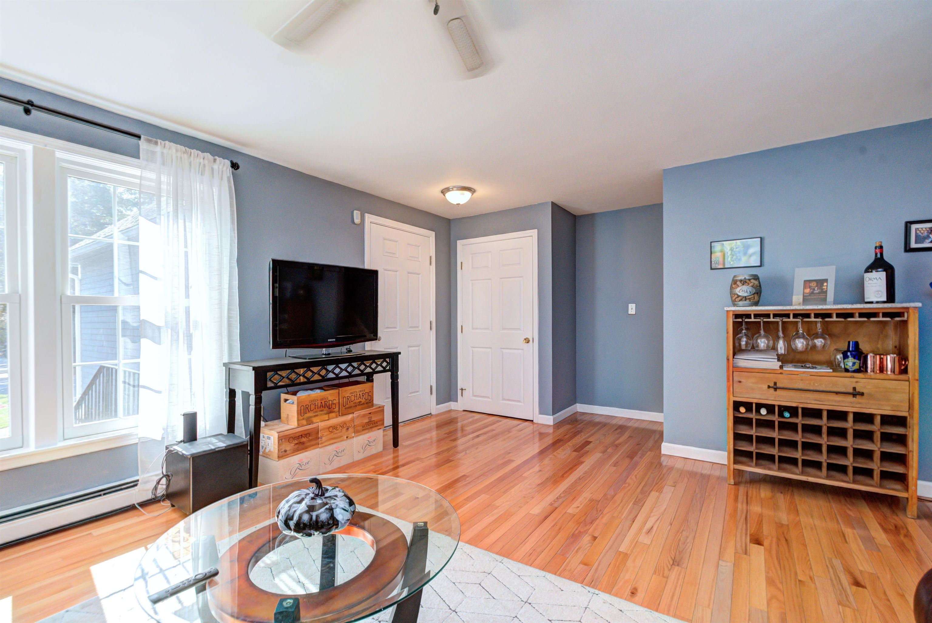 11 Sullivan Court Salem, NH 03079 - Photo 6 of 46