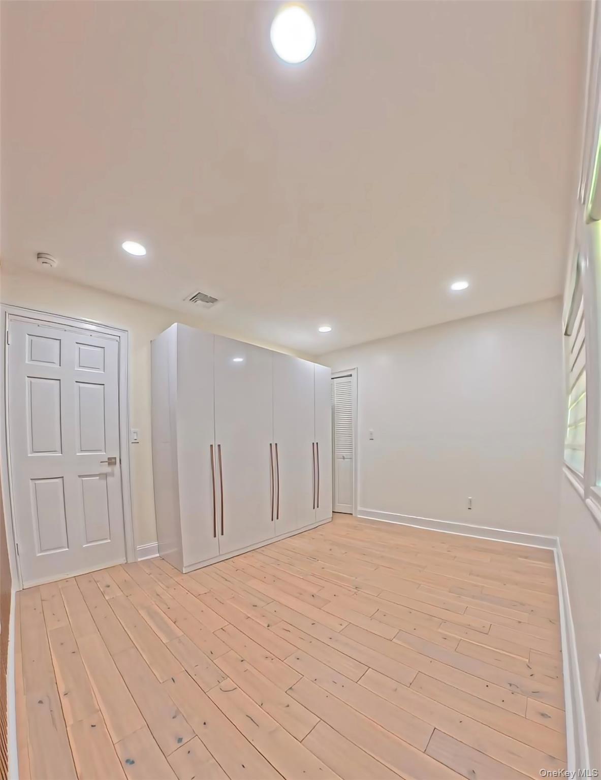 44 Warner Road Huntington, NY 11743 - Photo 20 of 37