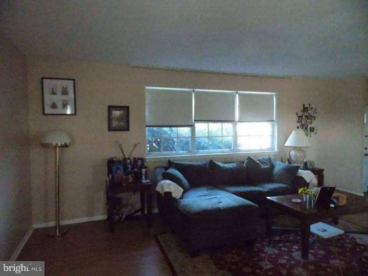 825 Stephen Road Warminster, PA 18974 - Photo 3 of 23 Living Room