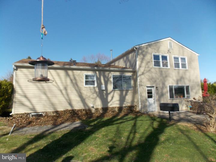825 Stephen Road Warminster, PA 18974 - Photo 22 of 23 Gallery Image 22
