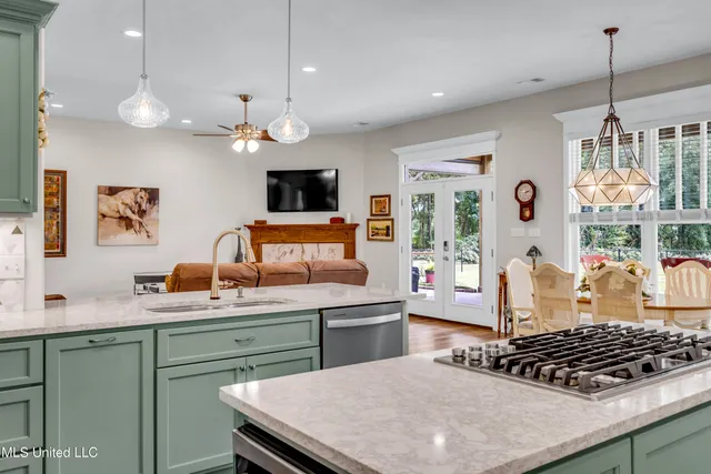 $599,000 | 7 Bridge View, Carriere, MS 39426