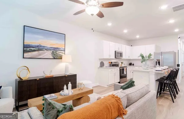 $2,460 | 1151 Hunter Trail, Unit 30, Acworth, GA 30102