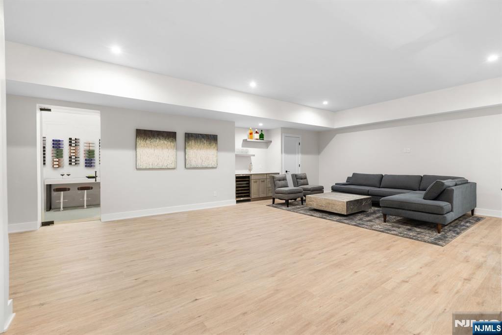396 Knollwood Road Ridgewood, NJ 07450 - Photo 41 of 50