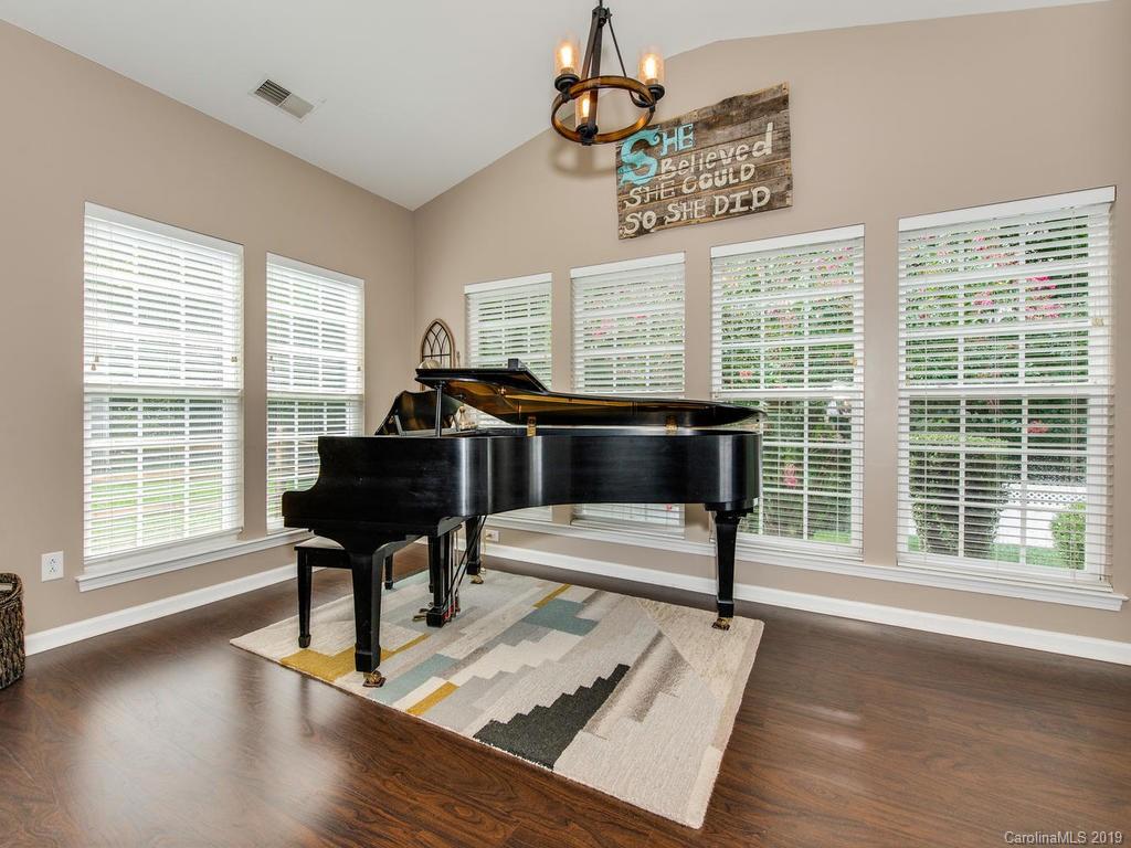12926 Phillips Road Matthews, NC 28105 - Photo 6 of 26 Gallery Image 6