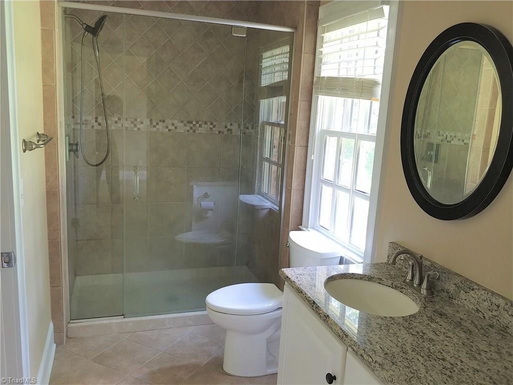 354 George Murphy Road Winston-Salem, NC 27107 - Photo 22 of 29 Full bath for 2nd and 3rd bedrooms