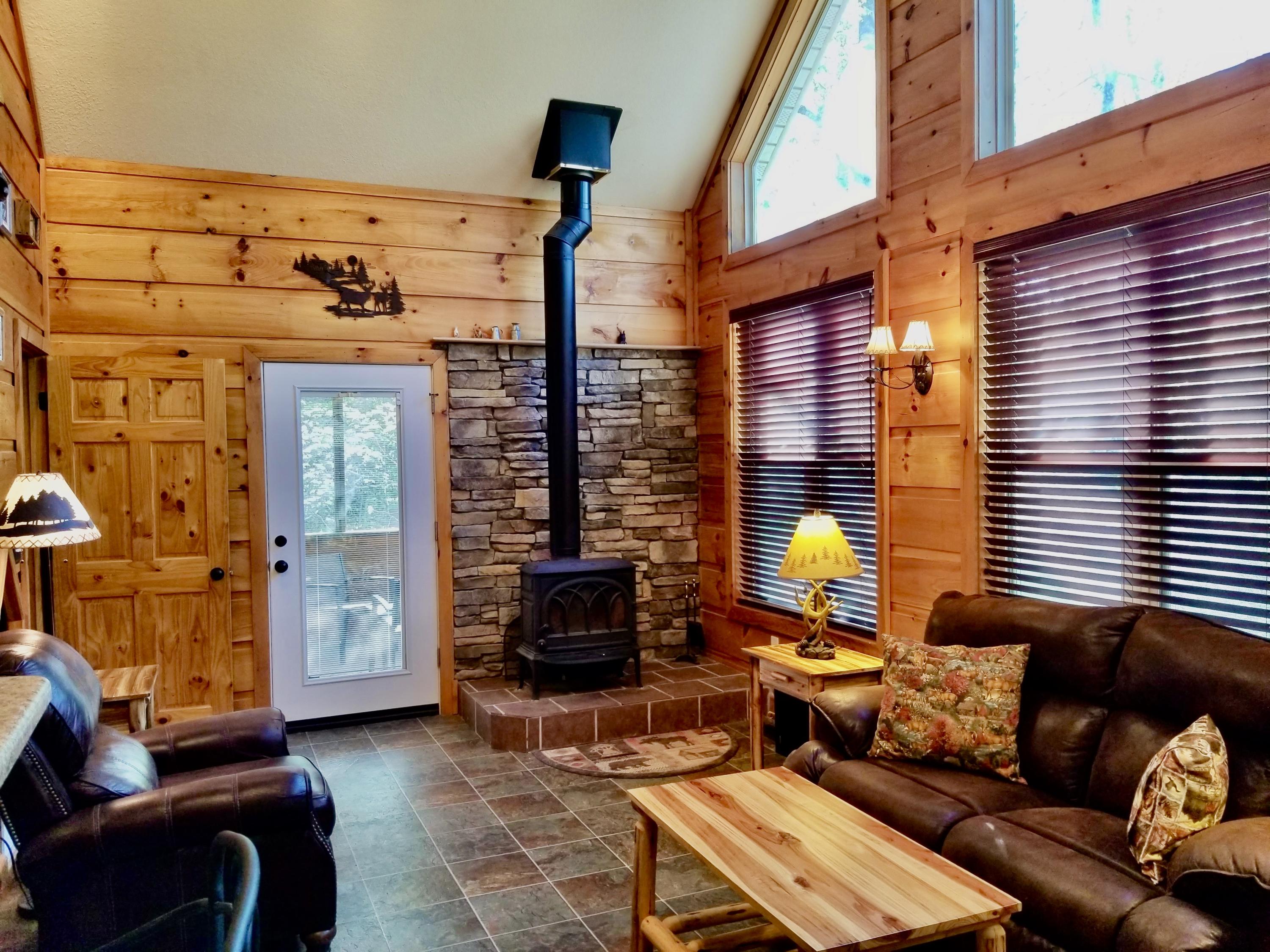 1117 Turkey Ridge Way Seymour, TN 37865 - Photo 5 of 40 8F6B40F8-94E5-405B-80D2-063C45F92674_1_2