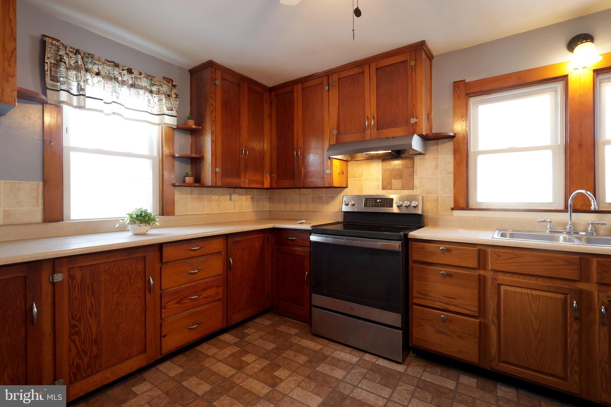 125 South Harrison Road Pleasant Gap, PA 16823 - Photo 7 of 38