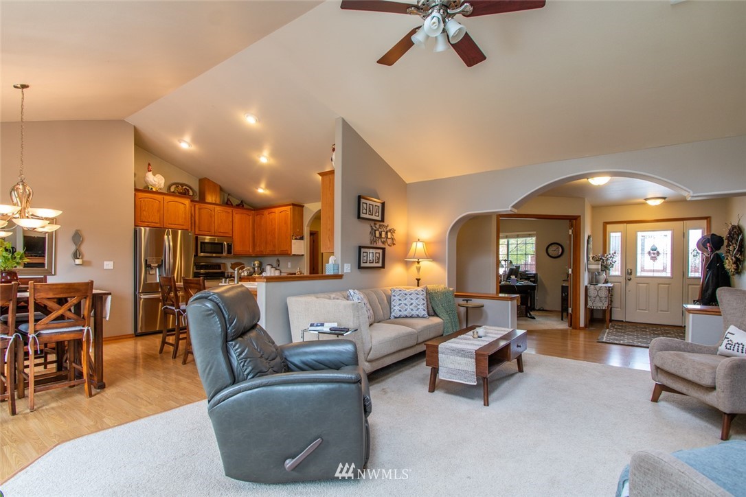 8040 Pipeline Road Sedro-Woolley, WA 98284 - Photo 6 of 25 Gallery Image 6