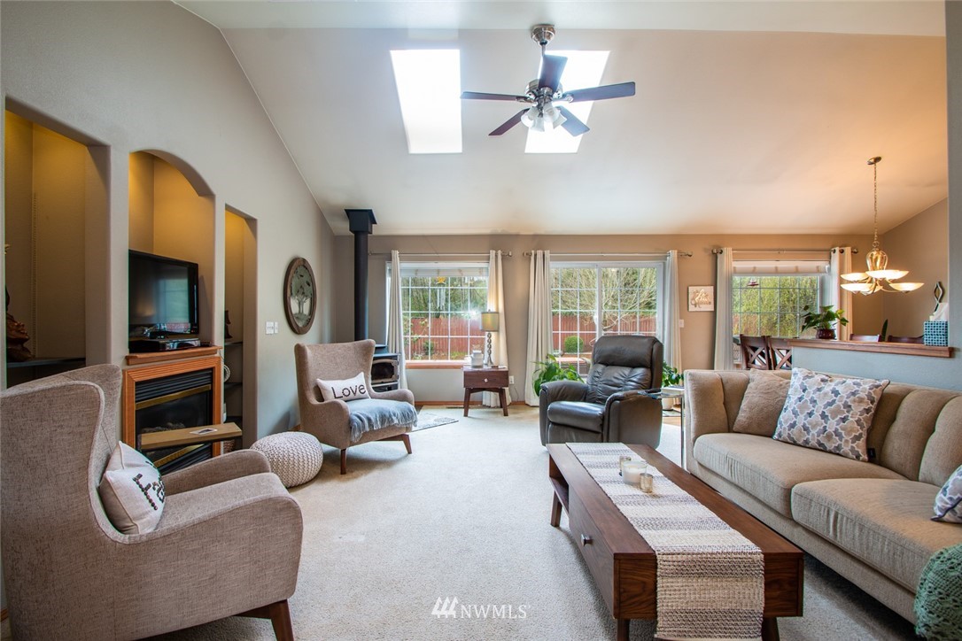 8040 Pipeline Road Sedro-Woolley, WA 98284 - Photo 7 of 25 Gallery Image 7