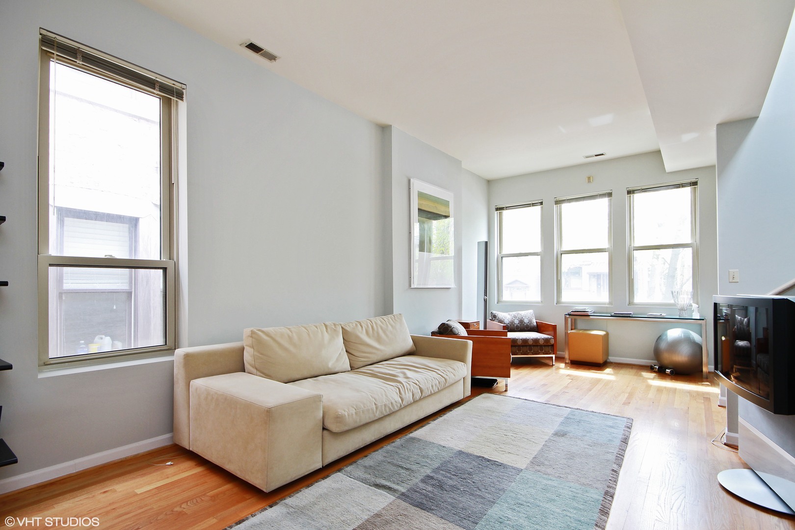 2138 West Thomas Street Chicago, IL 60622 - Photo 3 of 7