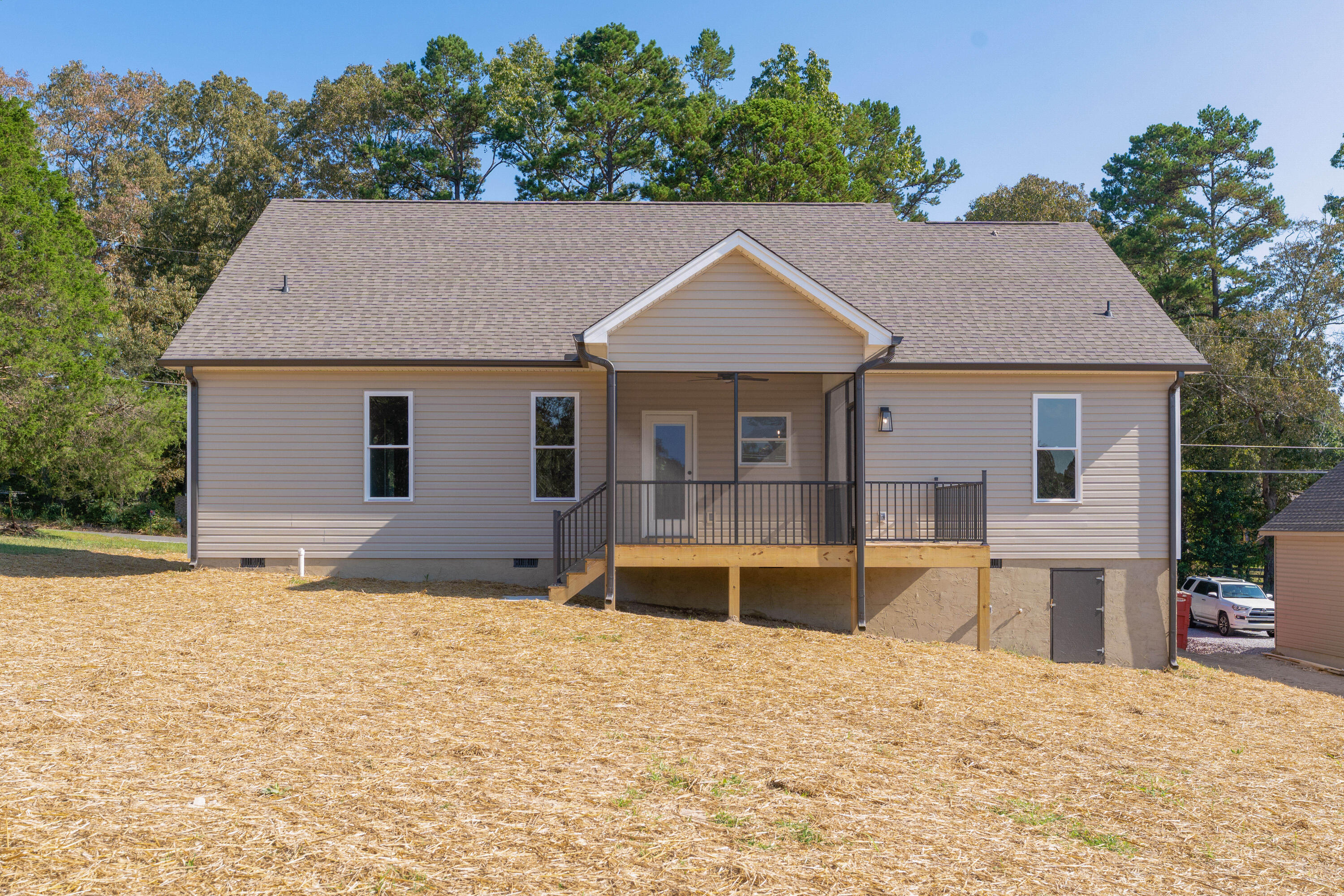 6914 Cooley Road Ooltewah, TN 37363 - Photo 37 of 42 28 - 6914 Cooley - Exterior