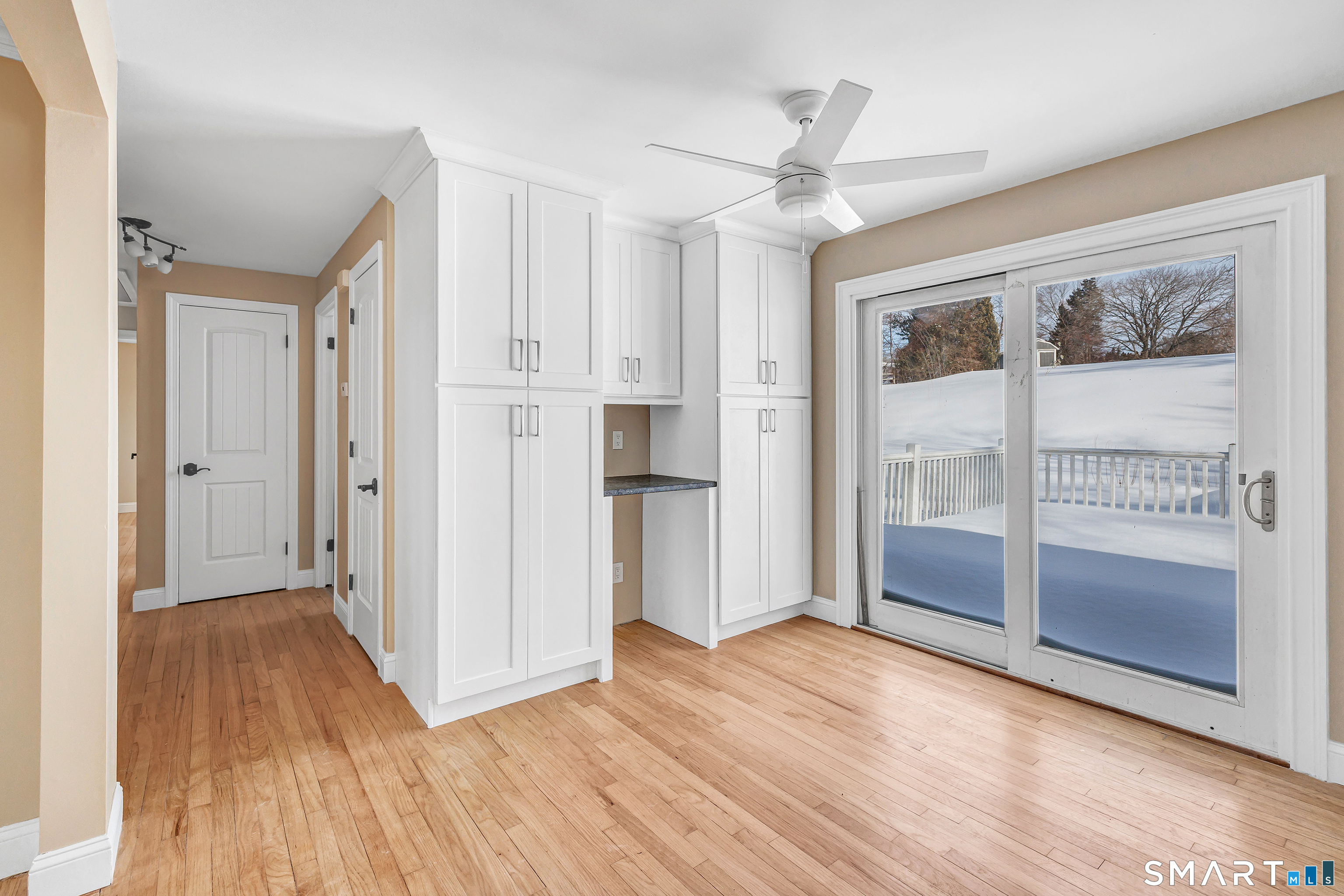 139 Walnut Tree Hill Road Shelton, CT 06484 - Photo 11 of 25