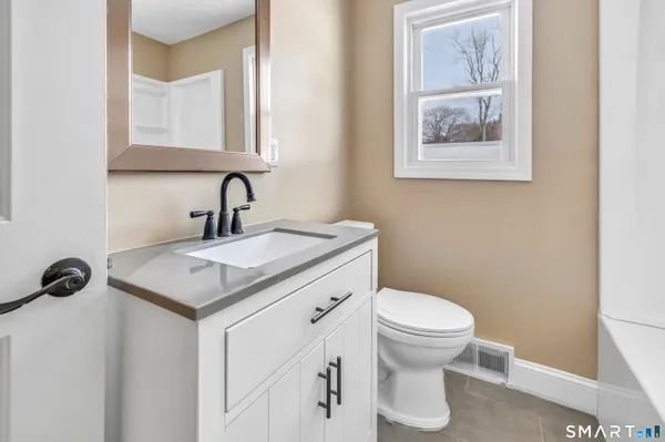 $4,000 | 139 Walnut Tree Hill Road, Shelton, CT 06484