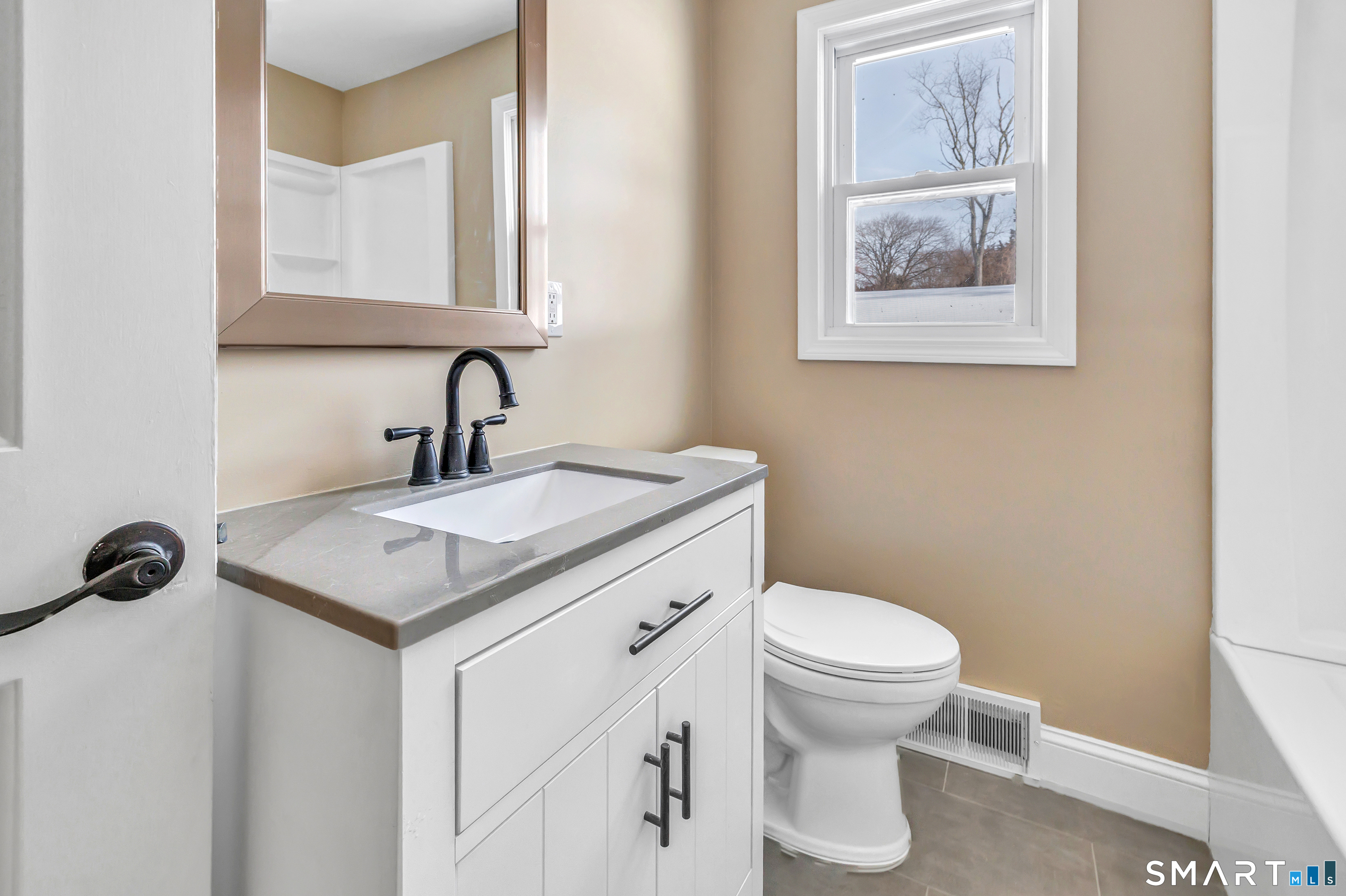 139 Walnut Tree Hill Road Shelton, CT 06484 - Photo 14 of 25