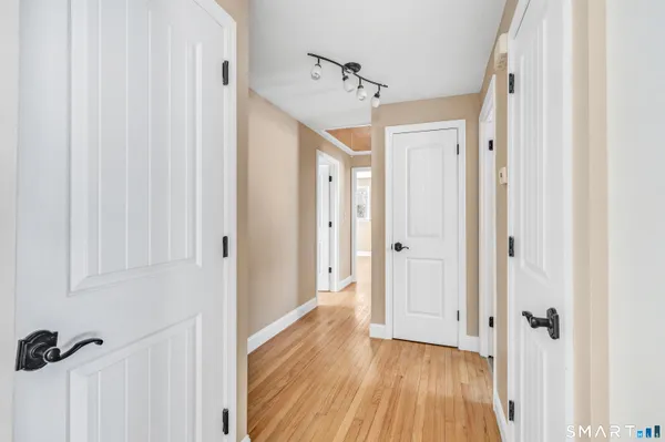 $4,000 | 139 Walnut Tree Hill Road, Shelton, CT 06484