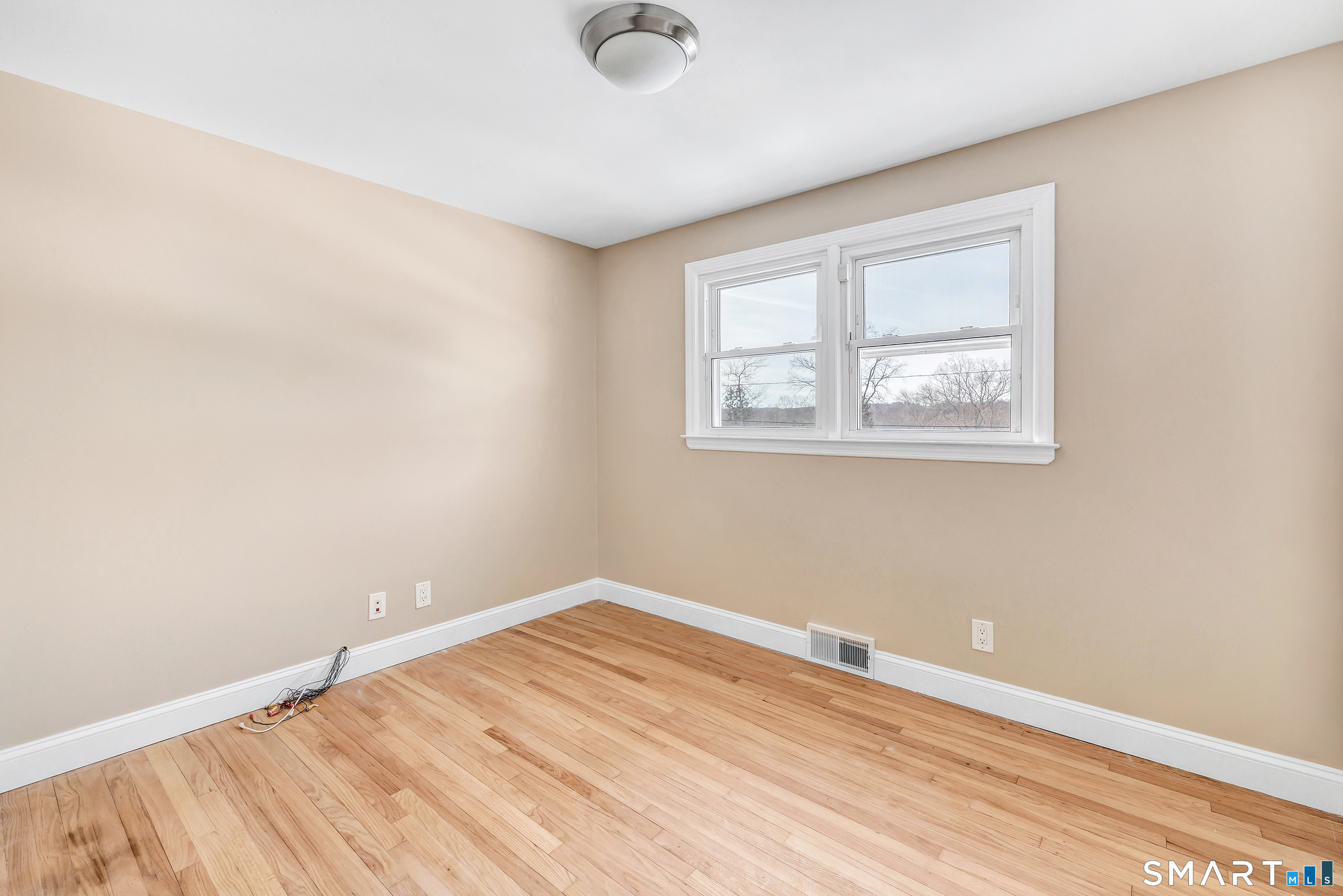 139 Walnut Tree Hill Road Shelton, CT 06484 - Photo 16 of 25