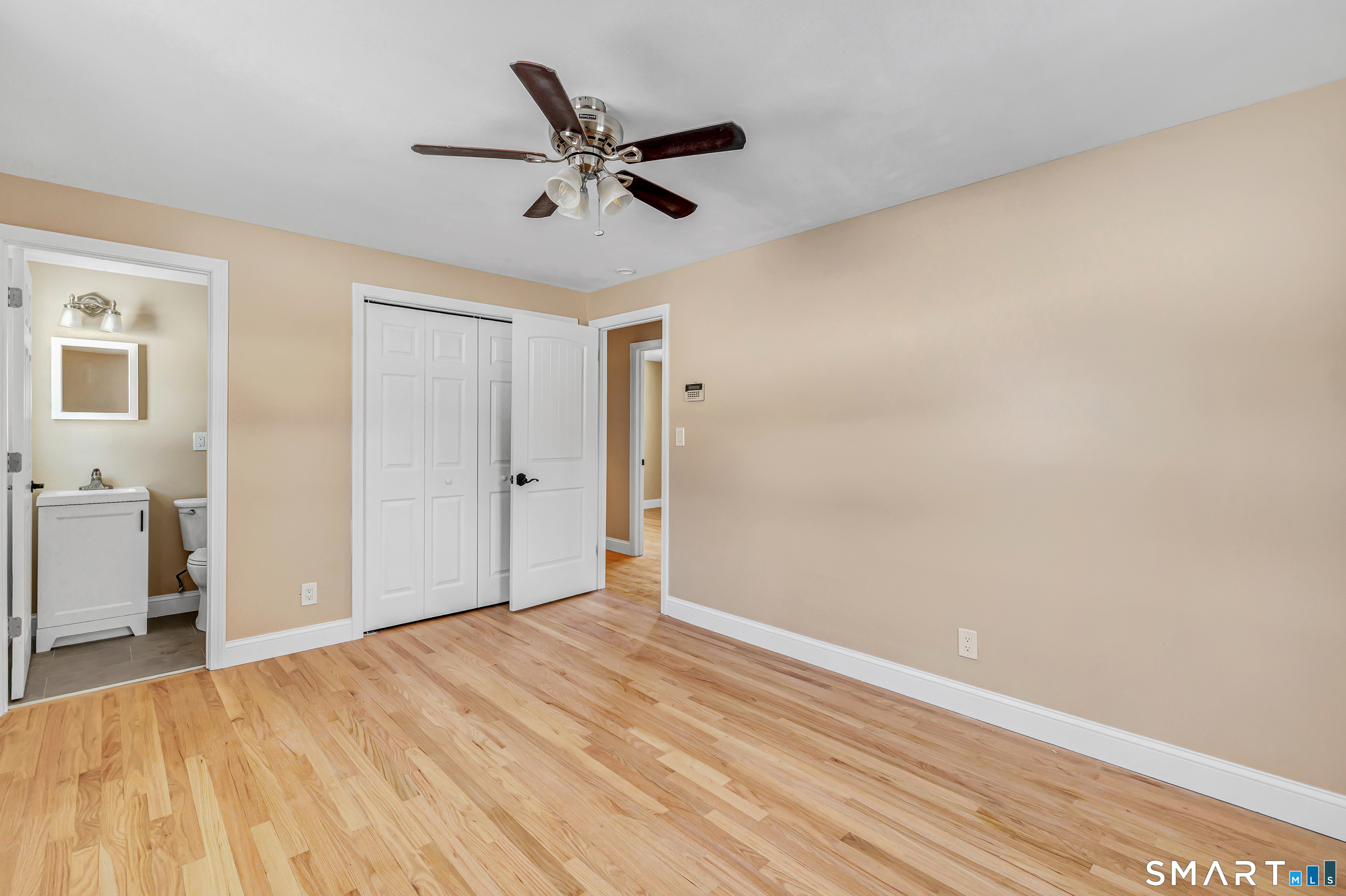 139 Walnut Tree Hill Road Shelton, CT 06484 - Photo 18 of 25