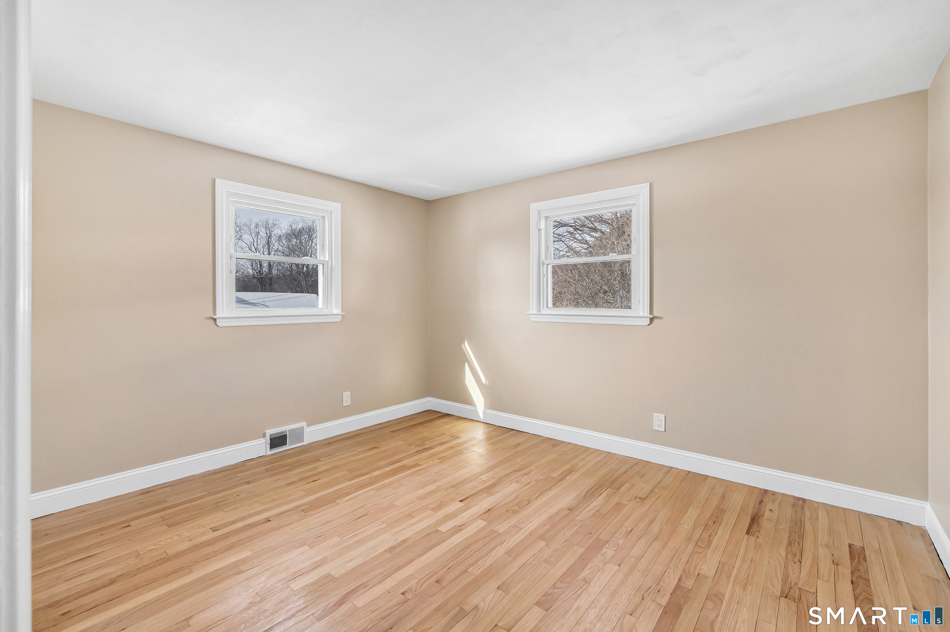 139 Walnut Tree Hill Road Shelton, CT 06484 - Photo 20 of 25