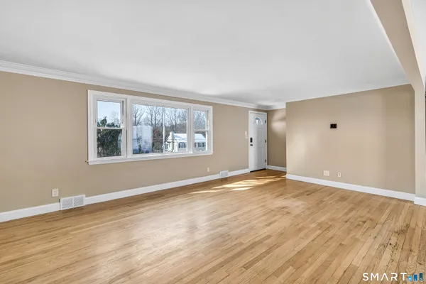 $4,000 | 139 Walnut Tree Hill Road, Shelton, CT 06484