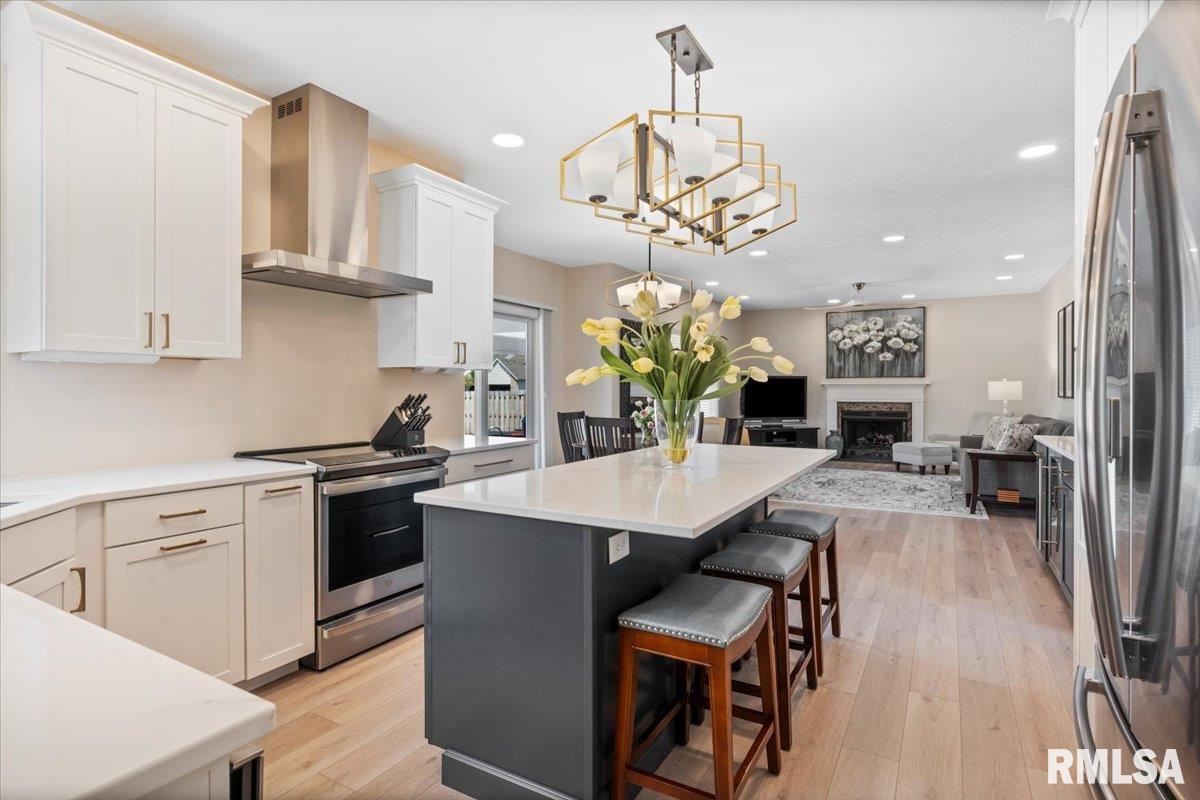 2705 Dickens Drive Springfield, IL 62711 - Photo 17 of 68