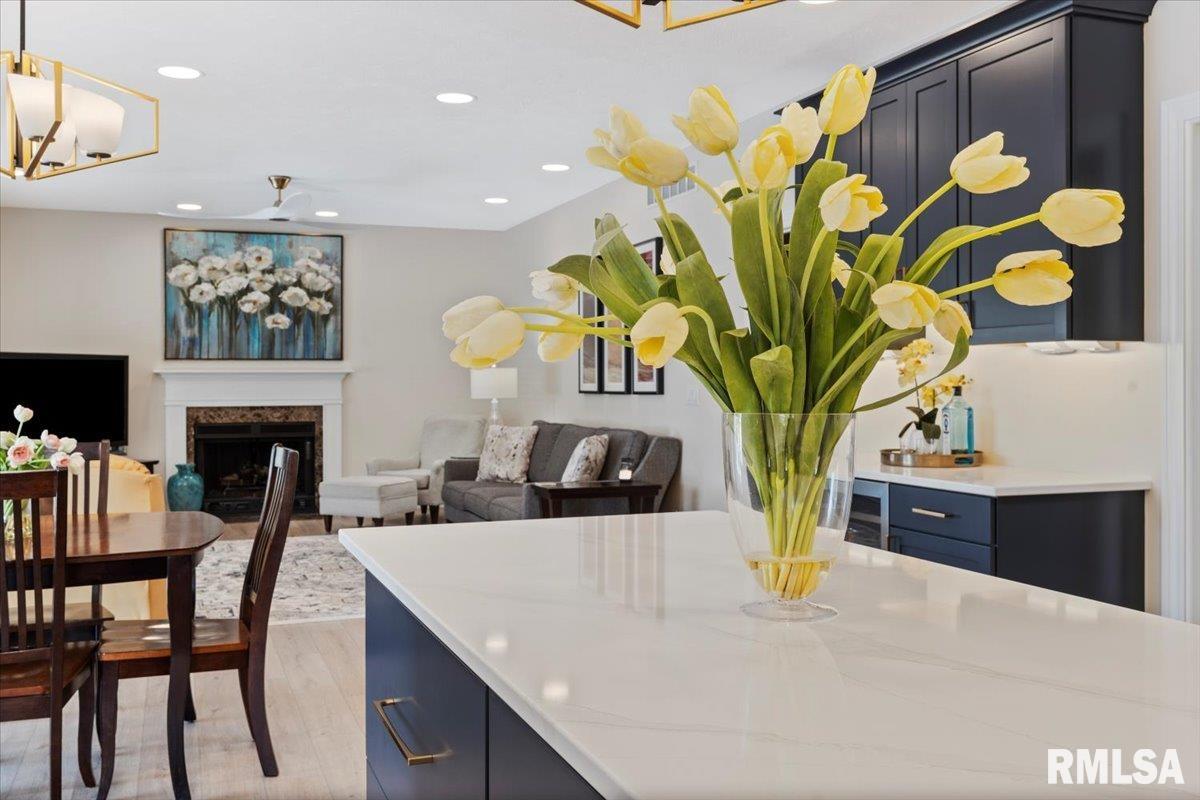 2705 Dickens Drive Springfield, IL 62711 - Photo 18 of 68