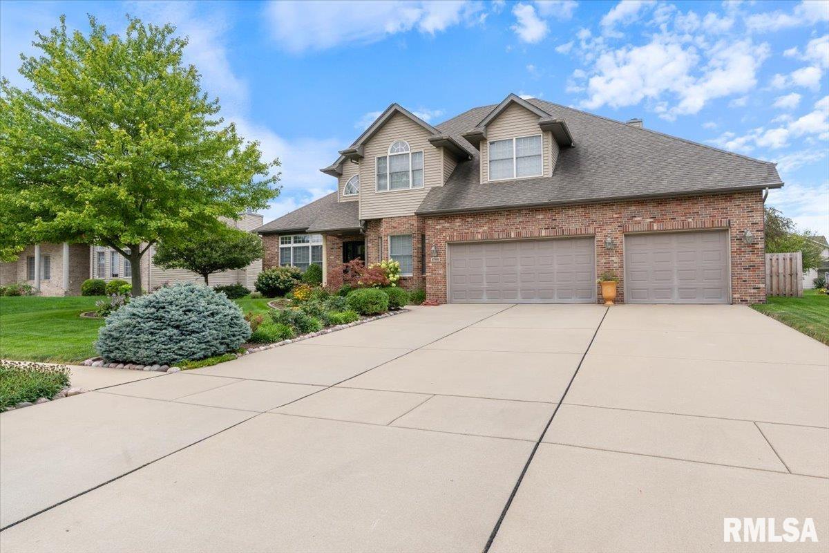 2705 Dickens Drive Springfield, IL 62711 - Photo 3 of 68