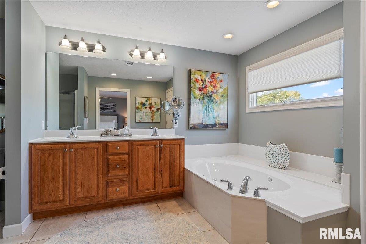 2705 Dickens Drive Springfield, IL 62711 - Photo 31 of 68