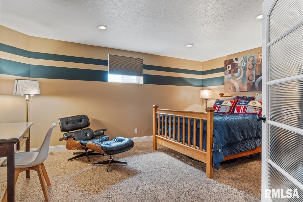 2705 Dickens Drive Springfield, IL 62711 - Photo 41 of 68