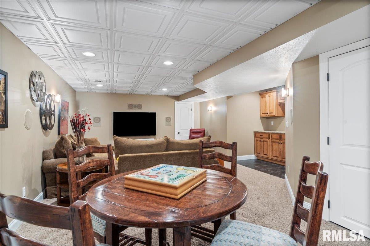 2705 Dickens Drive Springfield, IL 62711 - Photo 47 of 68